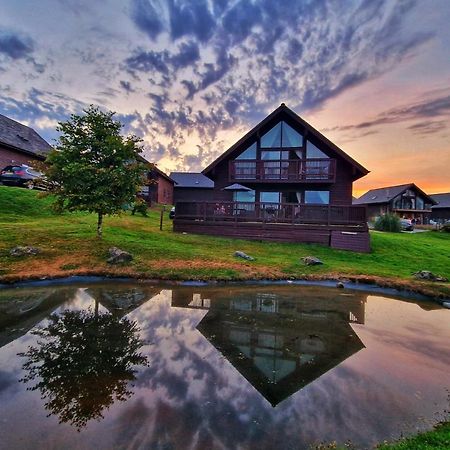 Lake View Lodge St Columb Major Bagian luar foto