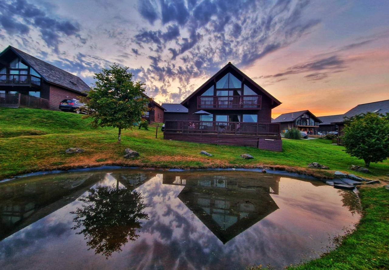 Lake View Lodge St Columb Major Bagian luar foto